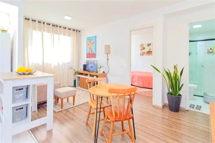 Apartamento com 1 quartos à venda em Cambuci - SP
