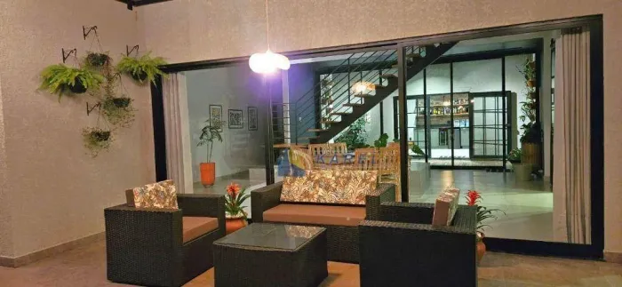 SOBRADO para LOCAÇÃO com 3 SUÍTES, PISCINA em Condomínio Fechado Tipo Clube VALE DAS ÁGUAS