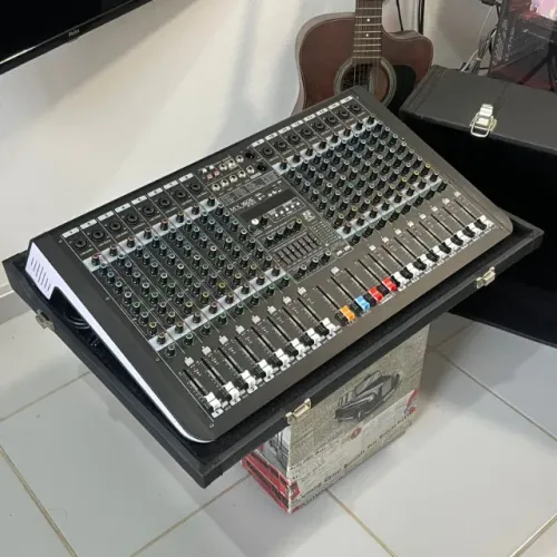 Mesa De Som Digital Staner Mx1606fxr Com Hardcase 16 Canais (Usado)