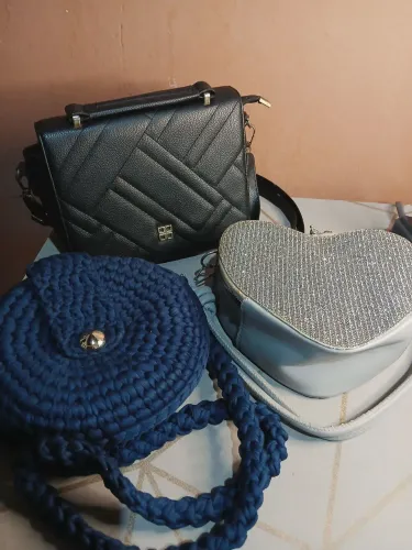 Desapegos (cada bolsa 20$)