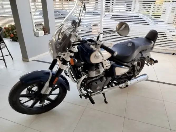 Vendo moto Royal Enfield super meteoro 650 celestial
