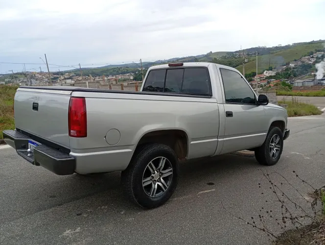 Chevrolet Silverado 4.1 1998