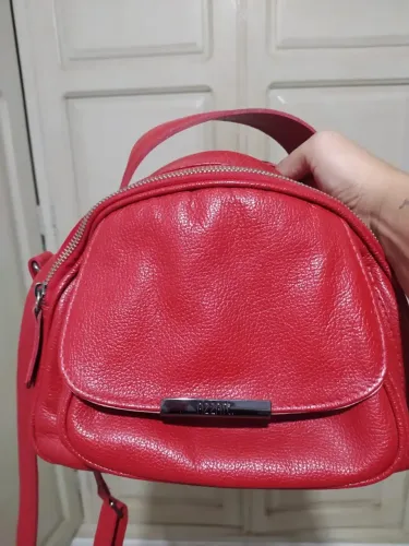 Bolsa de couro com alça removível
