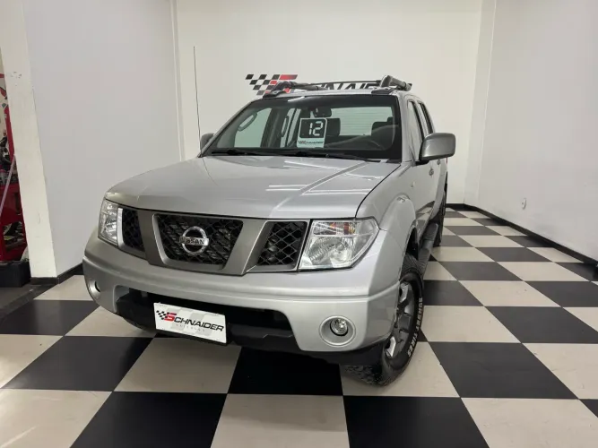 Nissan Frontier LE Attack CD 4X4 2.5 TB Die.aut 2012