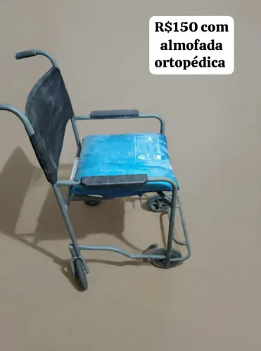 Vende - se Cadeira de Banho+ Almofada Ortopédica 