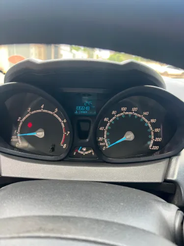 Ford Fiesta 1.5 16V Flex Mec. 5P 2015