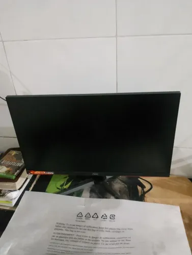 Monitor AOC De 27 240 Hz