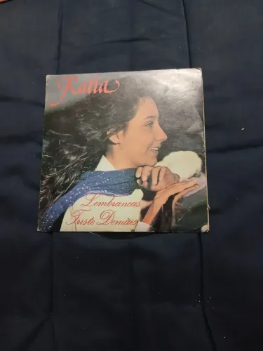 LP Kátia (1984) - Lembranças / Triste Demais - Vinil Original Som Livre