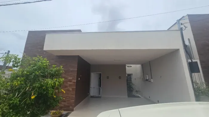 Alugo casa no Condomínio Sicília Residence (livre de IPTU e condomínio)