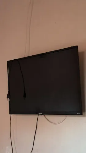 Vende-se TV Roku Tv de 32 polegada