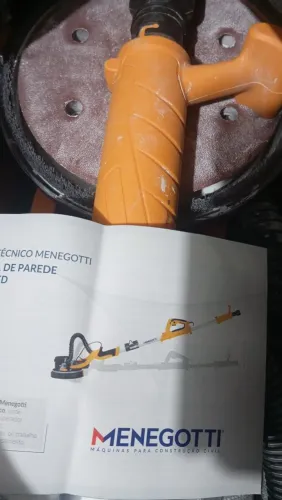 Lixadeira para Parede Menegotti