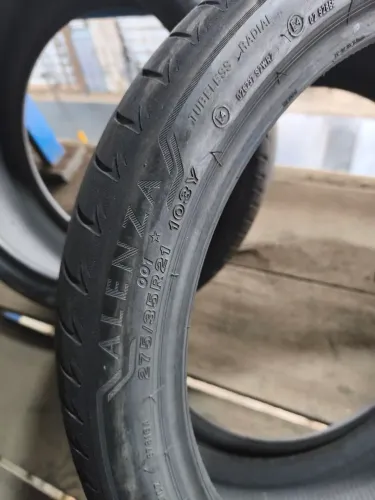 Par pneu Bridgestone Alenza 001 275/35 R21 Run Flat