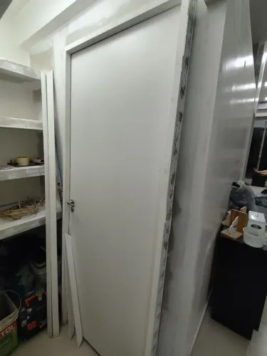 Porta 70cm pra montante 48 nova 