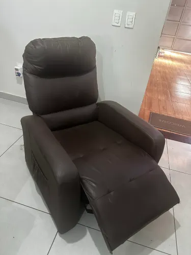 Poltrona Reclinável