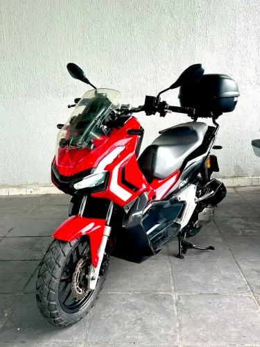 HONDA ADV
