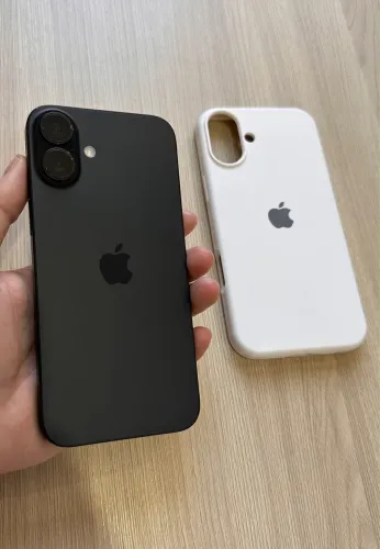 iPhone 16 Plus