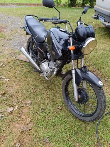 Vende se ou troca por carro maior valor