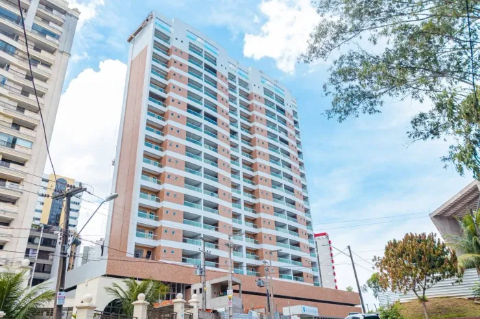 Apartamento no Renascença com 4 suítes 