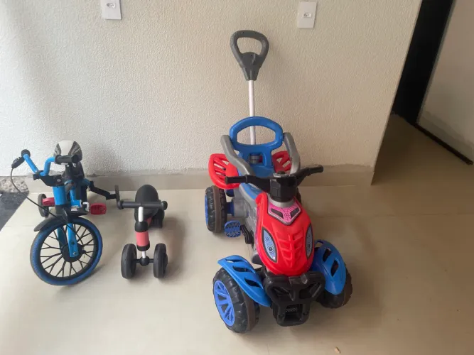 Triciclo infantil