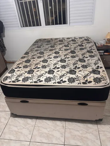 Cama Box Casal + Colchão | Excelente Estado