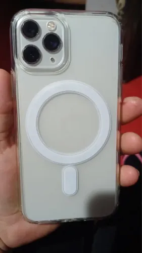 iPhone 11 Pro , a vista 1300 hj