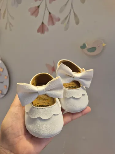 Sapatinho de bebê menina N° 15/16