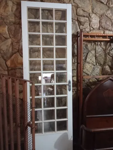 Porta ferro e vidro 