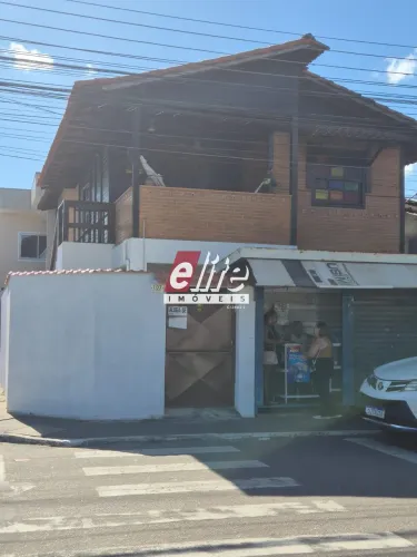 Casa para alugar no bairro Maria Ortiz - Vitória/ES