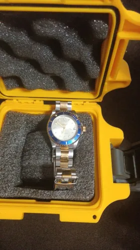 Vende se relógio automático invicta original seminovo funcionando perfeitamente 