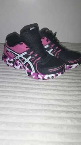 Tênis feminino