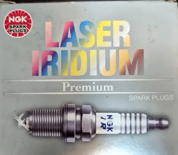 Vela Iridium Laser Cr8eia-9 Suzuki V-strom 650 (x4)