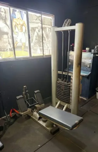 Máquina de musculação