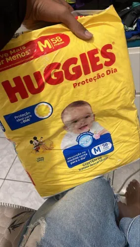 Fralda huggies M