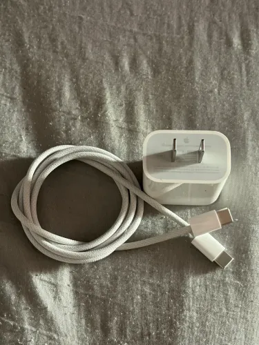 Cabo e carregador original Apple 