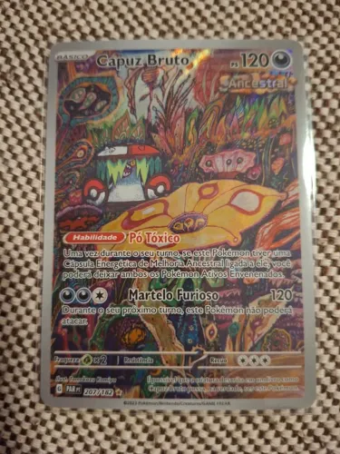 Carta Pokémon Capuz Bruto