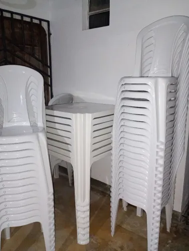 Vendo 40 cadeiras Tramontina!
