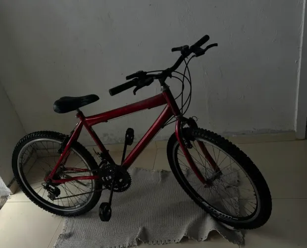 Bicicleta muito nova 