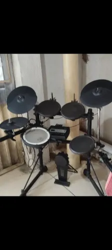 Bateria eletrônica 