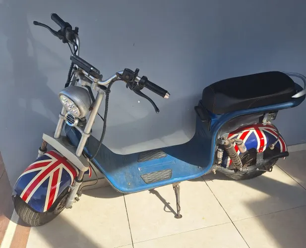 Scooter Elétrica - 1500W - média de 50km/h