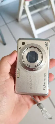 Camera digital cybershot 12.1 mega pixel