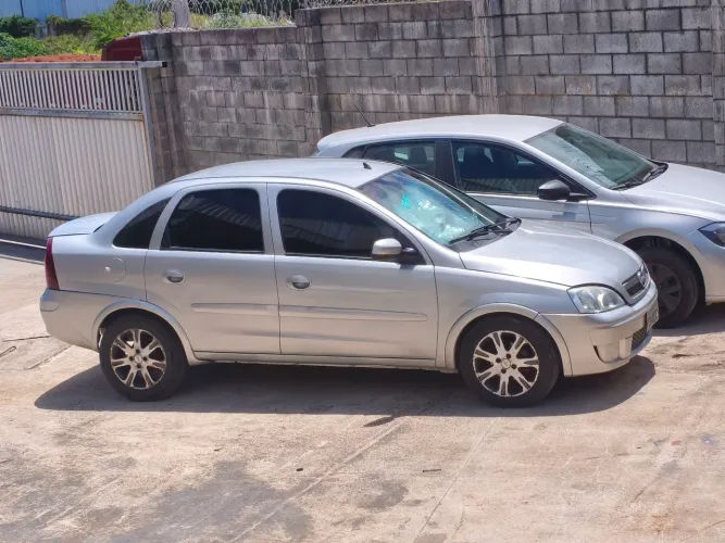 Chevrolet Corsa Sed. Premium 1.4 8V Econoflex 4P 2011