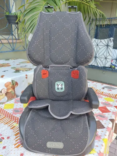 Vendo cadeirinha infantil de carro