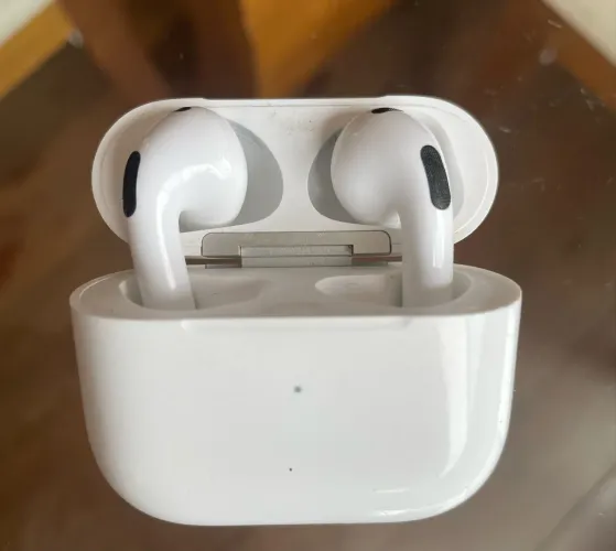 AirPods 3ª geração original (modelo A2564)