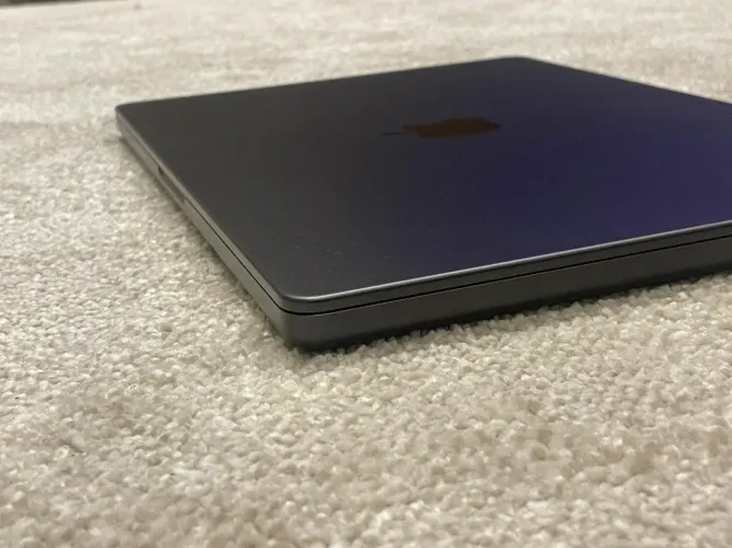 MacBook Pro 14 Pol M5 Pro 1TB/24Gb Ativado garantia Loja física 