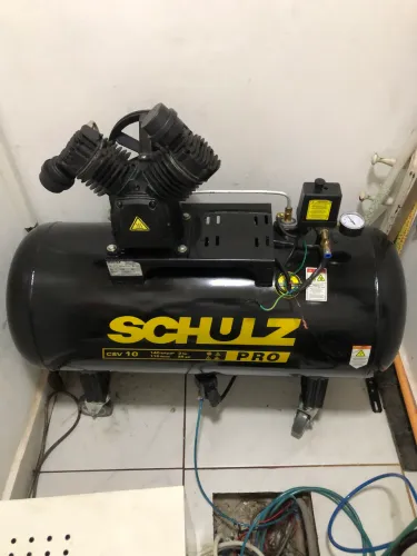 Compressor de ar Schütz 110litros