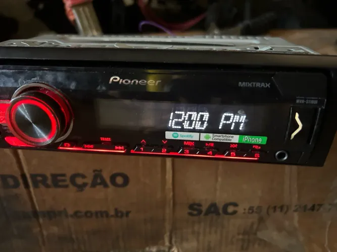 Radio pionner MVH-s118u