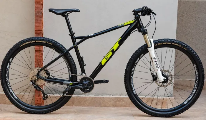 GT Avalanche Sport Aro 29 Tam. L | RST F1RST | Shimano Deore/XT 2x10 | Freios Hidráulicos!