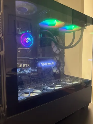 Pc gamer 5060Ti 16gb B650M Gigabyte 32gb Ram DDR5 5600mhz Ryzen7 7800X3D 8-core