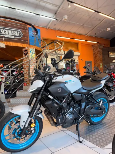 YAMAHA MT 07