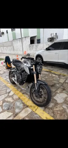 Honda CB 650r 2020 impecável 